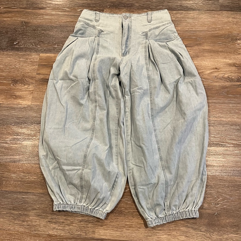 Stylish Gray Women’s Bottoms Barrel